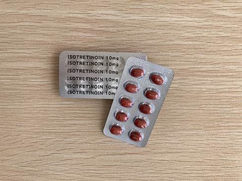アクネトール(ニキビ治療薬)10mg30カプセル
